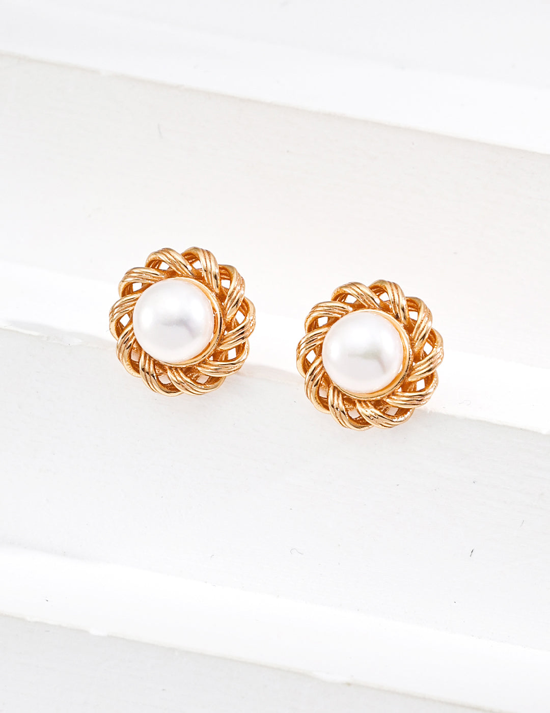 Mira Pearl Hoops