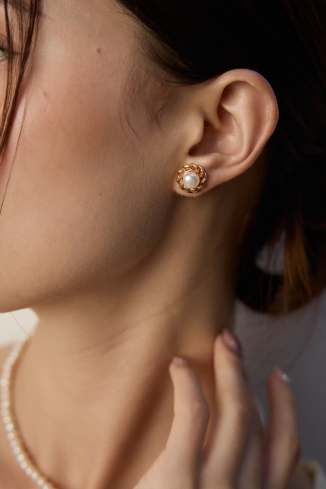Mira Pearl Hoops