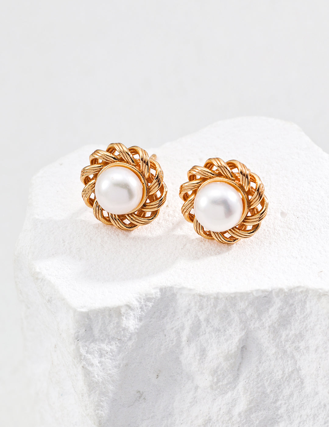 Mira Pearl Hoops