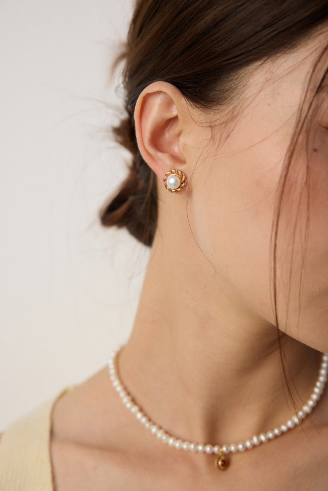Mira Pearl Hoops
