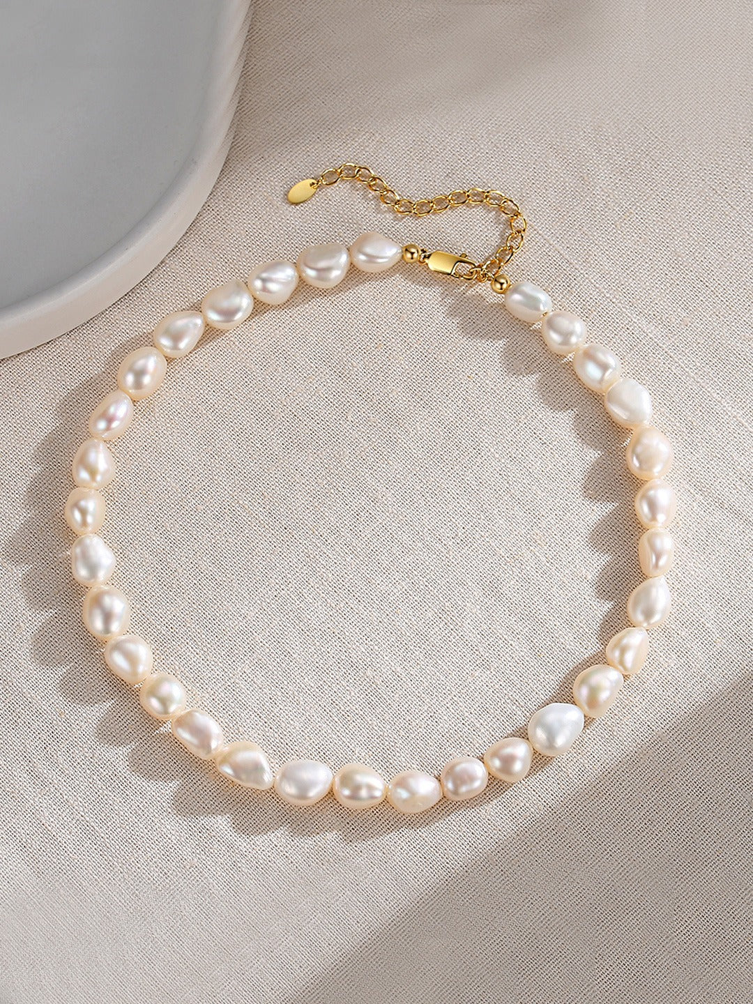 Iridia Baroque Necklace
