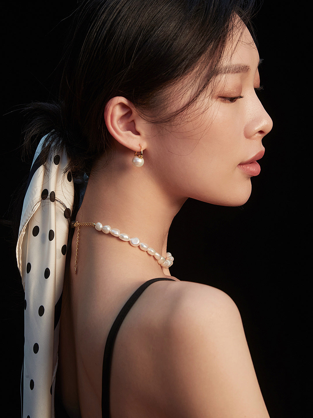 Iridia Baroque Necklace
