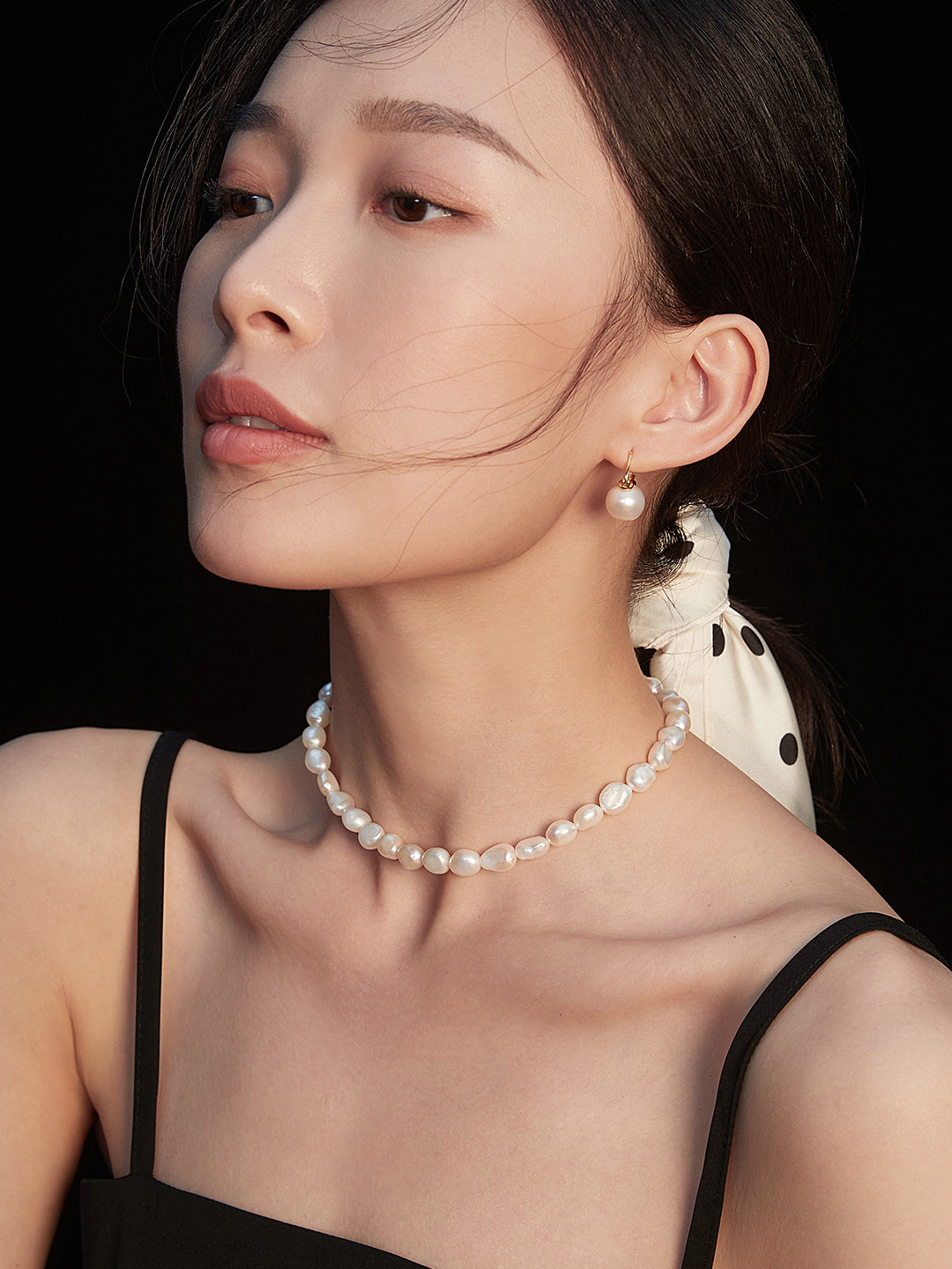 Iridia Baroque Necklace