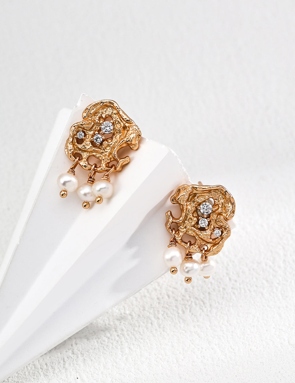 Lustre Pearl Zircon Studs
