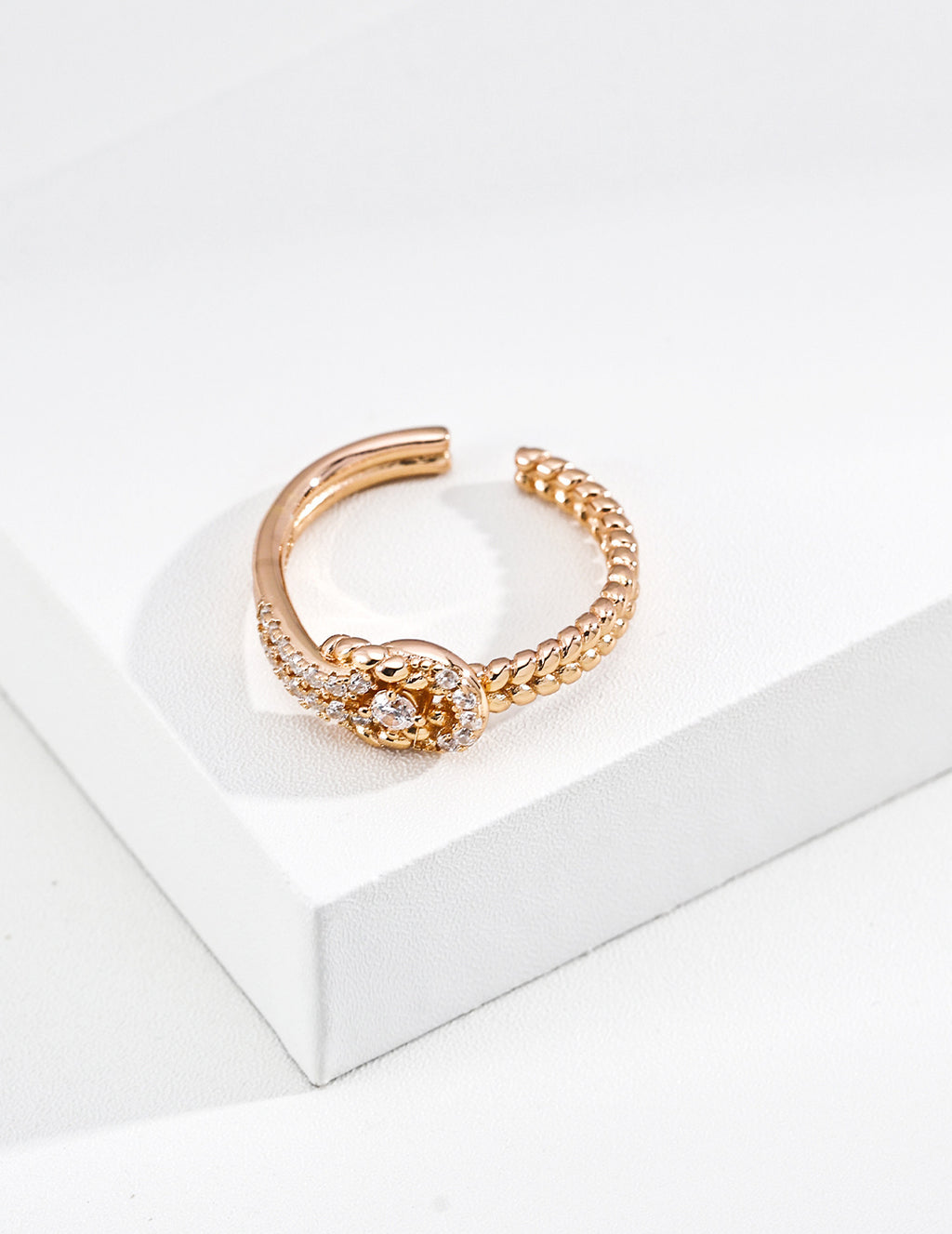 Fortune Knot Ring in Vintage Gold – front view